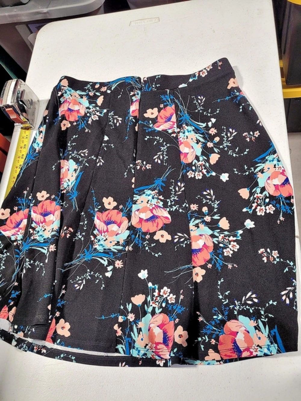 Sami & Jo Floral A-Line Skirt in Black & Pink - Picture 2 of 3